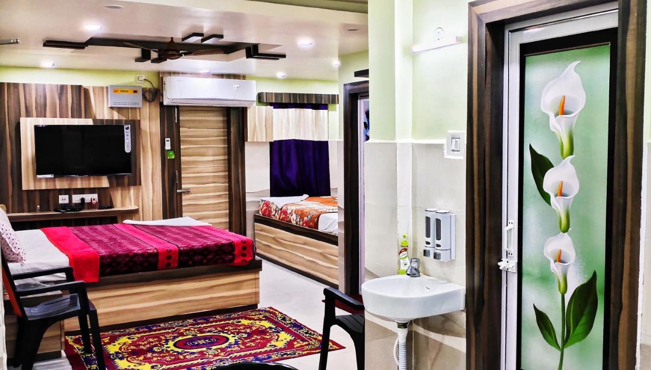 Ln Beach Homestay Puri Exterior foto